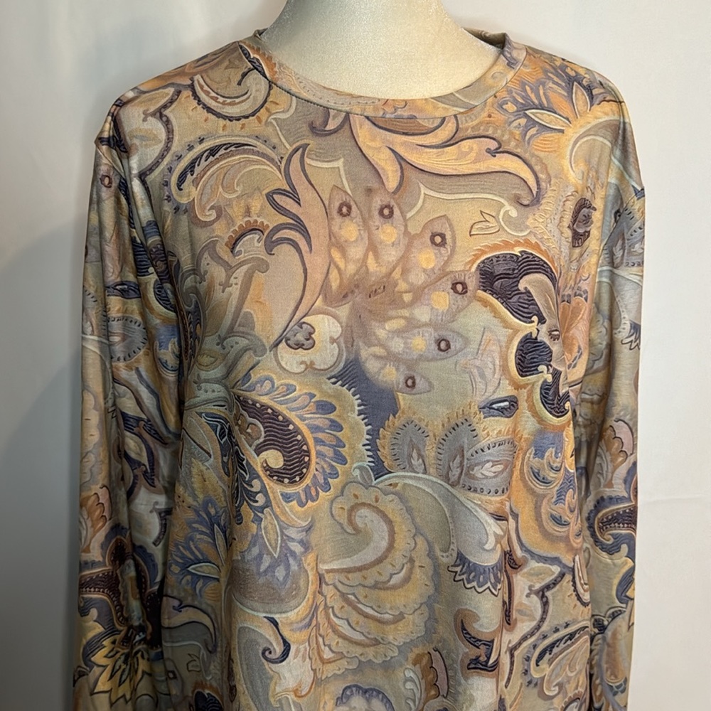 ❤️3/$30 Noracora Long Sleeve Top